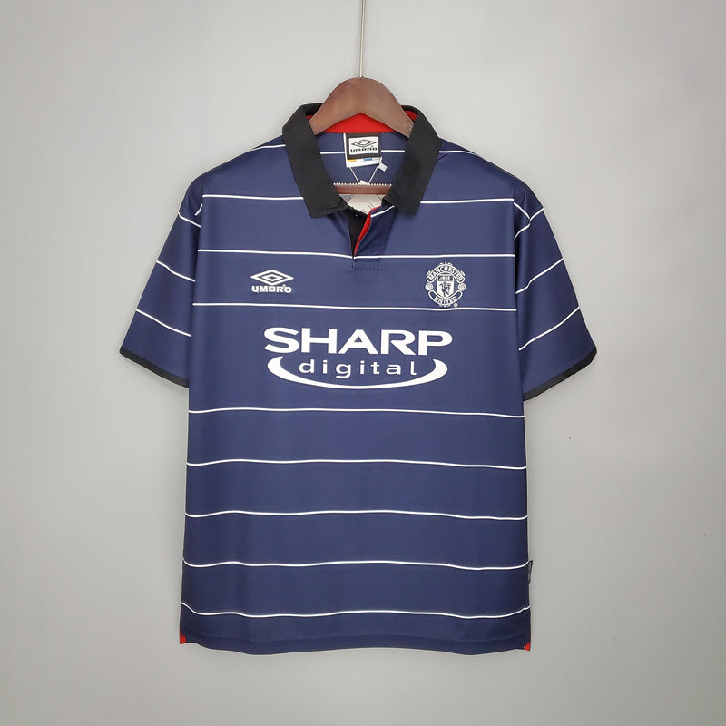 Manchester United 99/00 Away Shirt