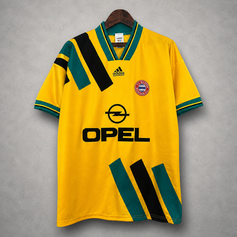 FC Bayern Munich 1993-96 Away Shirt