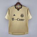 FC Bayern Munich 2004-06 Away Shirt