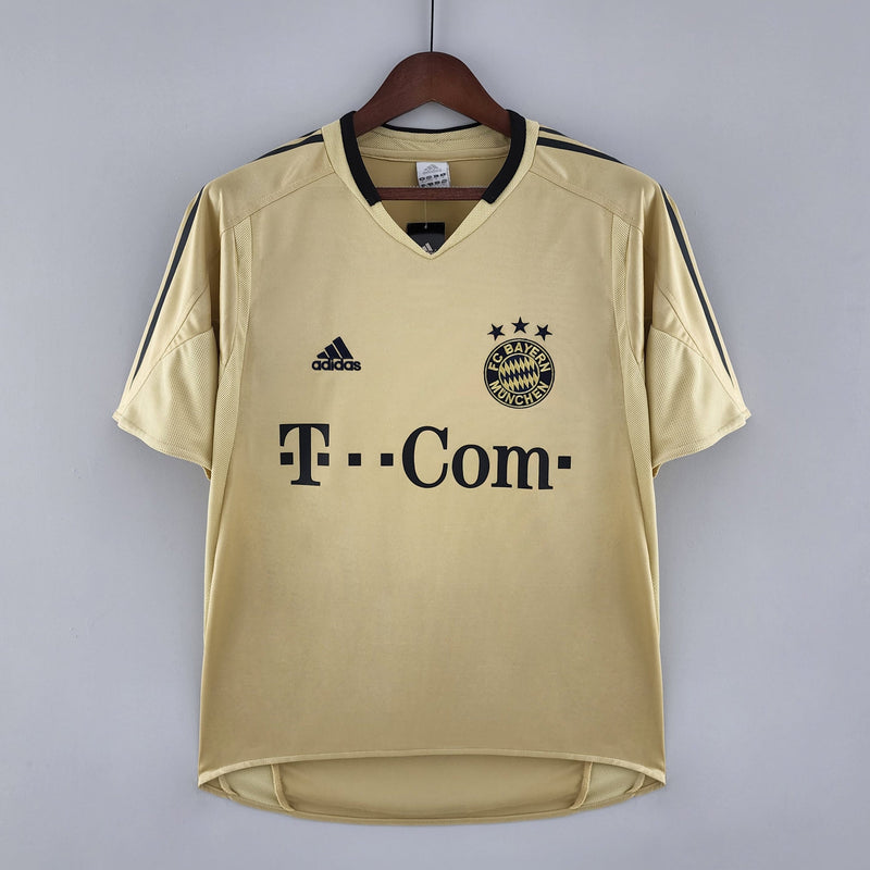 FC Bayern Munich 2004-06 Away Shirt
