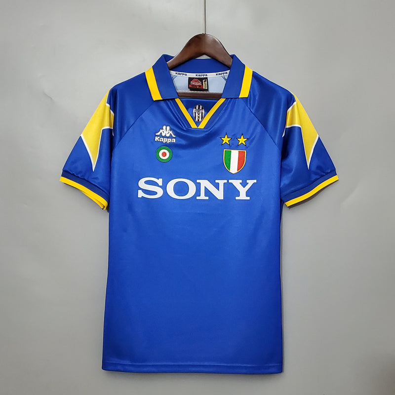 Juventus 1995-1997 Away Shirt