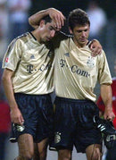 FC Bayern Munich 2004-06 Away Shirt 5